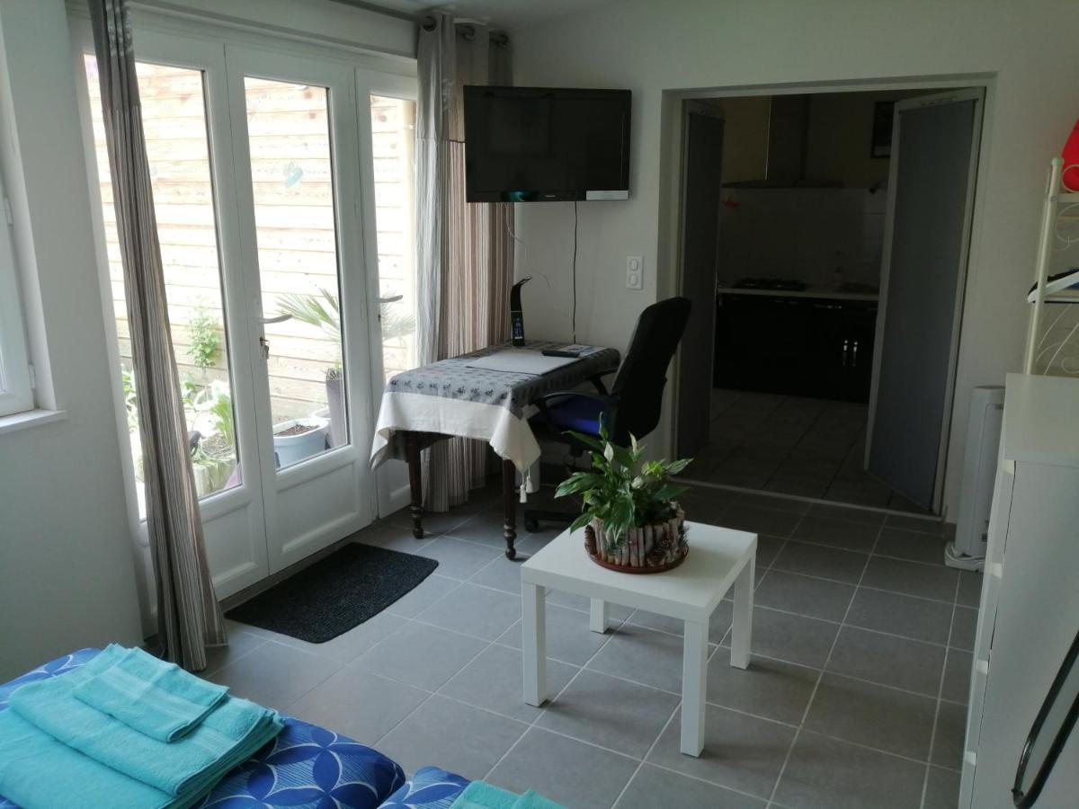 L'Escale Vichy Villa Ngoại thất bức ảnh